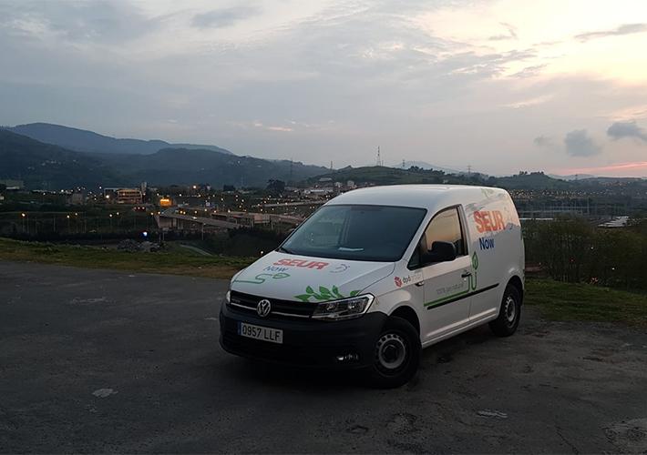 foto noticia SEUR Now, el servicio de entregas súper urgentes, aterriza en Bilbao.